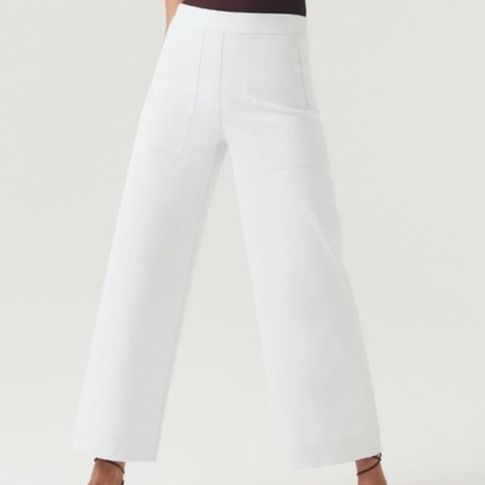 Perfect for travel- white pants - no show